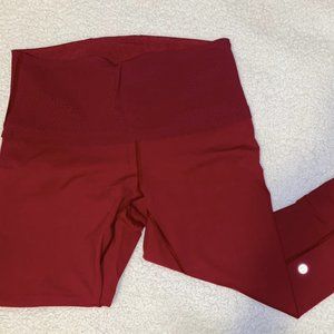 COPY - Lululemon dark red leggings